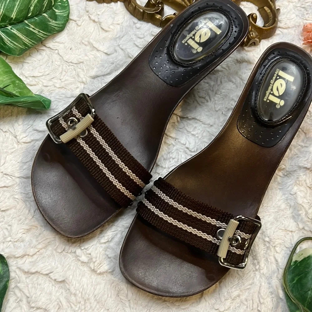 Vintage 90s Y2K LEI Brown Heel Sandals Shoes - Picture 2 of 10